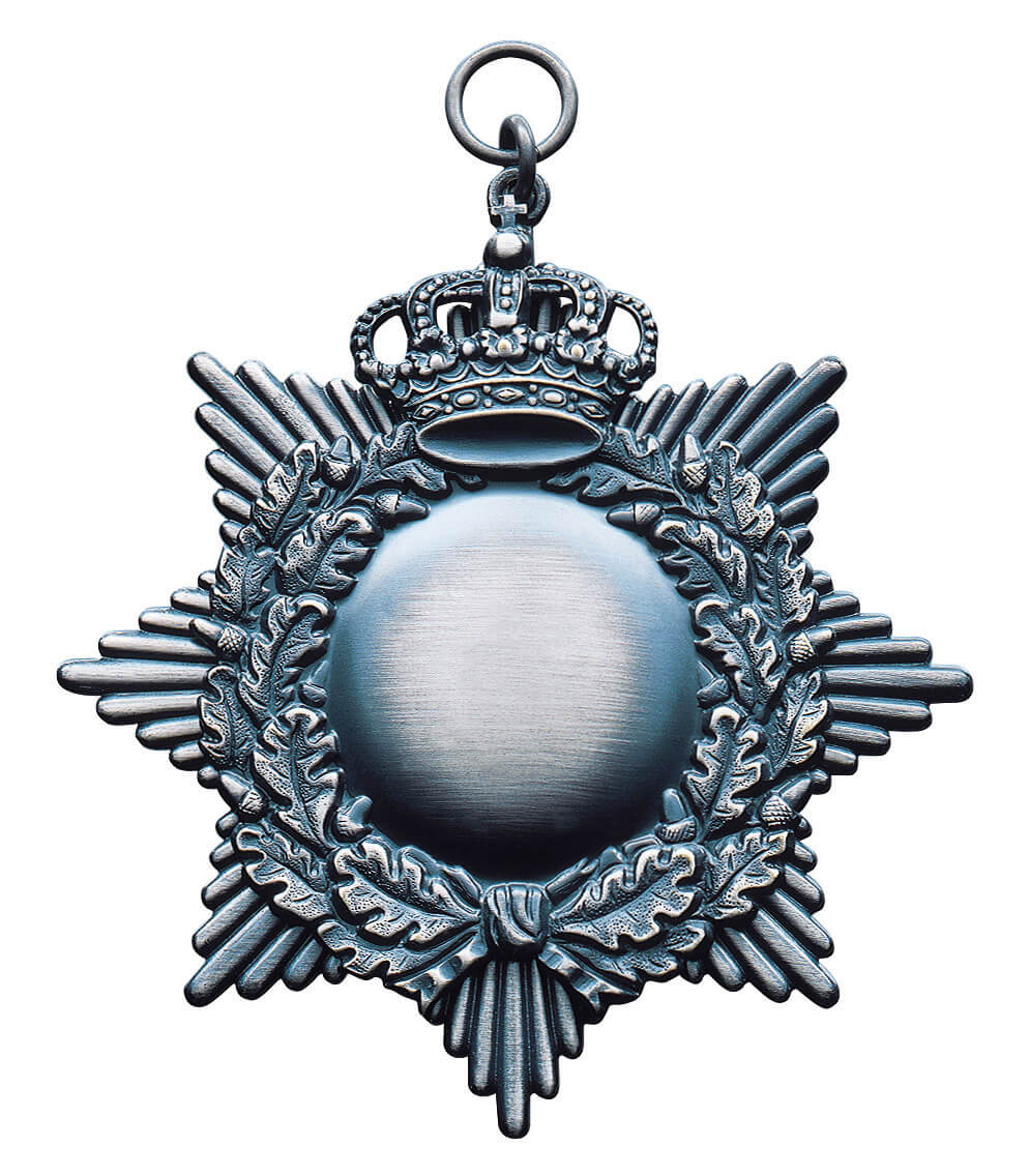 Orden Sternform mit Krone und Eichenlaub Orden in Sternform mit Krone, Eichenlaubkranz und runder Gravurfläche in silberfarbener Optik, mit Öse und Ring zur Befestigung