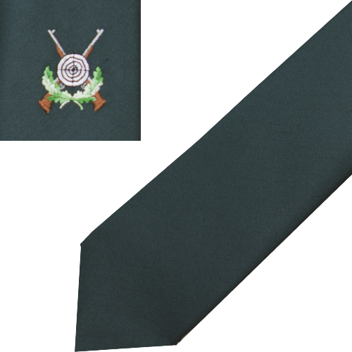 Schützenkrawatte Shantung in Grün mit gesticktem Schützenmotiv Grüne Schützenkrawatte in Shantung-Optik mit gesticktem Motiv aus Zielscheibe, zwei Gewehren und Eichenlaub.