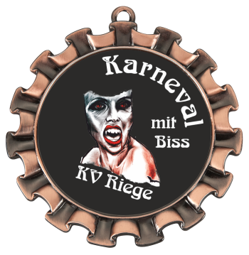 Medaille mit feinen Rüschen in Bronzeoptik mit Karneval-Emblem Medaille mit feinen Rüschen in Bronzeoptik mit schwarzem Mitteleinsatz und Karneval-Emblem, beschriftet mit „Karneval mit Biss“ und „KV Riege“