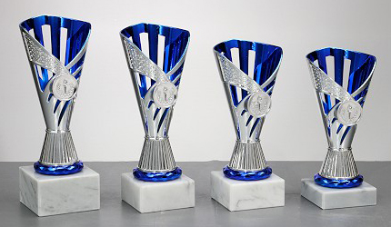 Pokal Onya H 167 mm silber / blau