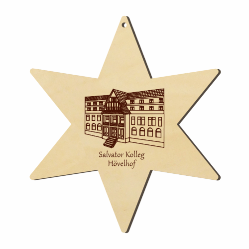 Hövelhof Salvator Kolleg Holzstern mit gravierter Gebäudeansicht Sternförmiger Holzanhänger mit Bohrung und Lasergravur des Salvator Kollegs Hövelhof auf naturfarbenem Holz