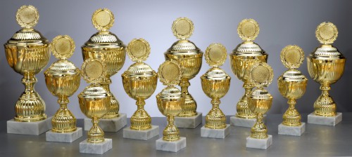 Pokal Alix gold H 440 mm / D 160 mm Pokal Alix gold H 440 mm / D 160 mm