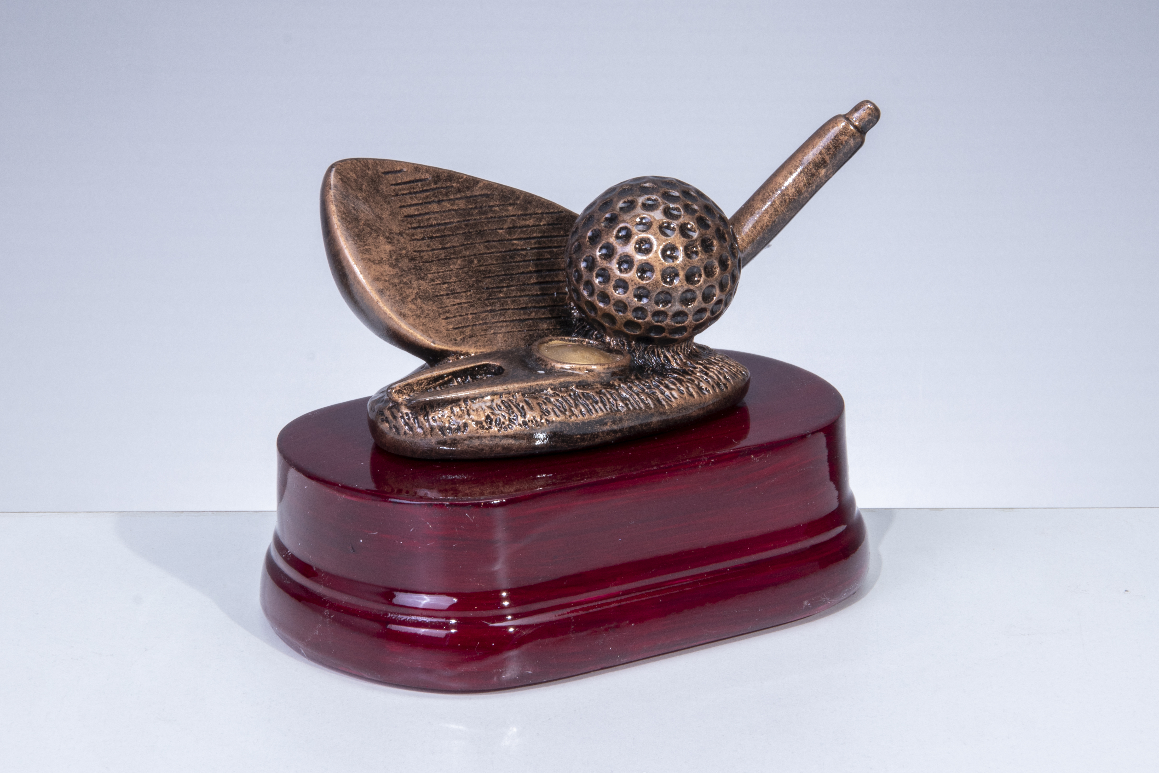 Resinfigur Golf - Eisen / H 100 mm x B 130 mm Resinfigur Golf - Eisen / H 100 mm x B 130 mm