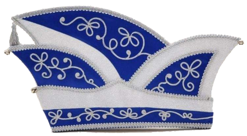 Prinzenmütze mit Silberbrokat in Blau und Silber mit drei Spitzen Prinzenmütze mit Silberbrokat in Blau und Silber, dreispitzige Form mit silbernen Borten, geschwungenen Stickornamenten und kleinen Glöckchen an den Spitzen