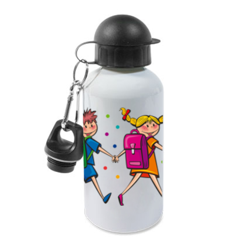 Trinkflasche Endlich Schulkind mit Kinder-Motiv und Karabiner Weiße Aluminium-Trinkflasche Endlich Schulkind mit schwarzem Schraubverschluss, Deckel und Karabiner. Aufdruck mit zwei Kindern, Schultasche und bunten Punkten.