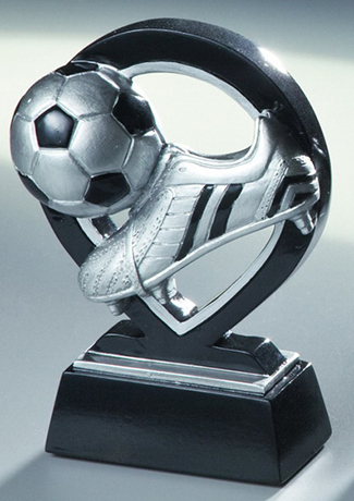 Resinfigur Fußball schwarz/silbern - mit Schuh und Ball - Höhe 88 mm