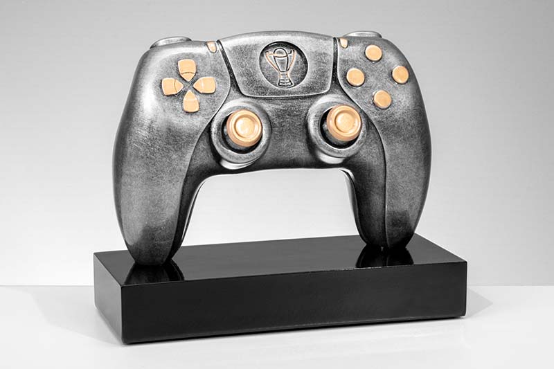 Resin Gaming Controller H 150 mm / B 188 mm  - auf schwarzem Sockel