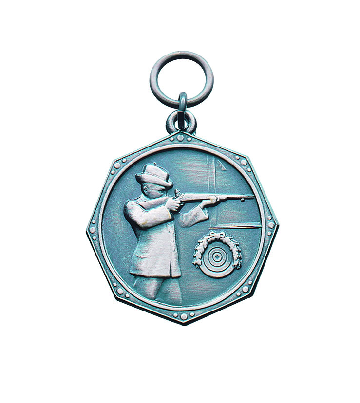 Medaille versilbert mit Öse und Ring