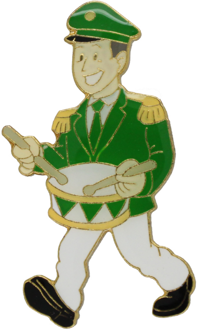 Abzeichen Trommler grün-weiß mit Uniform und Trommel Abzeichen Trommler als stilisierte Figur in grün-weißer Uniform mit Mütze, Trommel und Trommelstöcken, metallisch umrandet