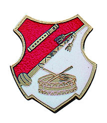Abzeichen vergoldet / rot-weiß ohne Befestigung Abzeichen vergoldet / rot-weiß ohne Befestigung