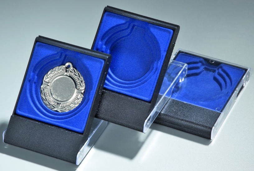 Etui für Medaillen Ø 5/6/7 cm, innen blau mit Klarsichtdeckel Etui für Medaillen Ø 5/6/7 cm, innen blau mit Klarsichtdeckel