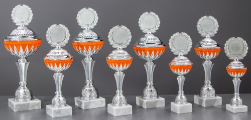 Pokal Raphaela silber / orange H 385 mm / D 140 mm Pokal Raphaela silber / orange H 385 mm / D 140 mm