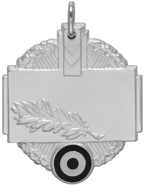 Anhänger 40 mm mit Gravurfläche, Eichenlaub und Zielscheibe Anhänger 40 mm in silberfarbener Optik mit rechteckiger Gravurfläche, Eichenlaubdekor, schwarz-weißer Zielscheibe sowie Öse und Ring zur Befestigung