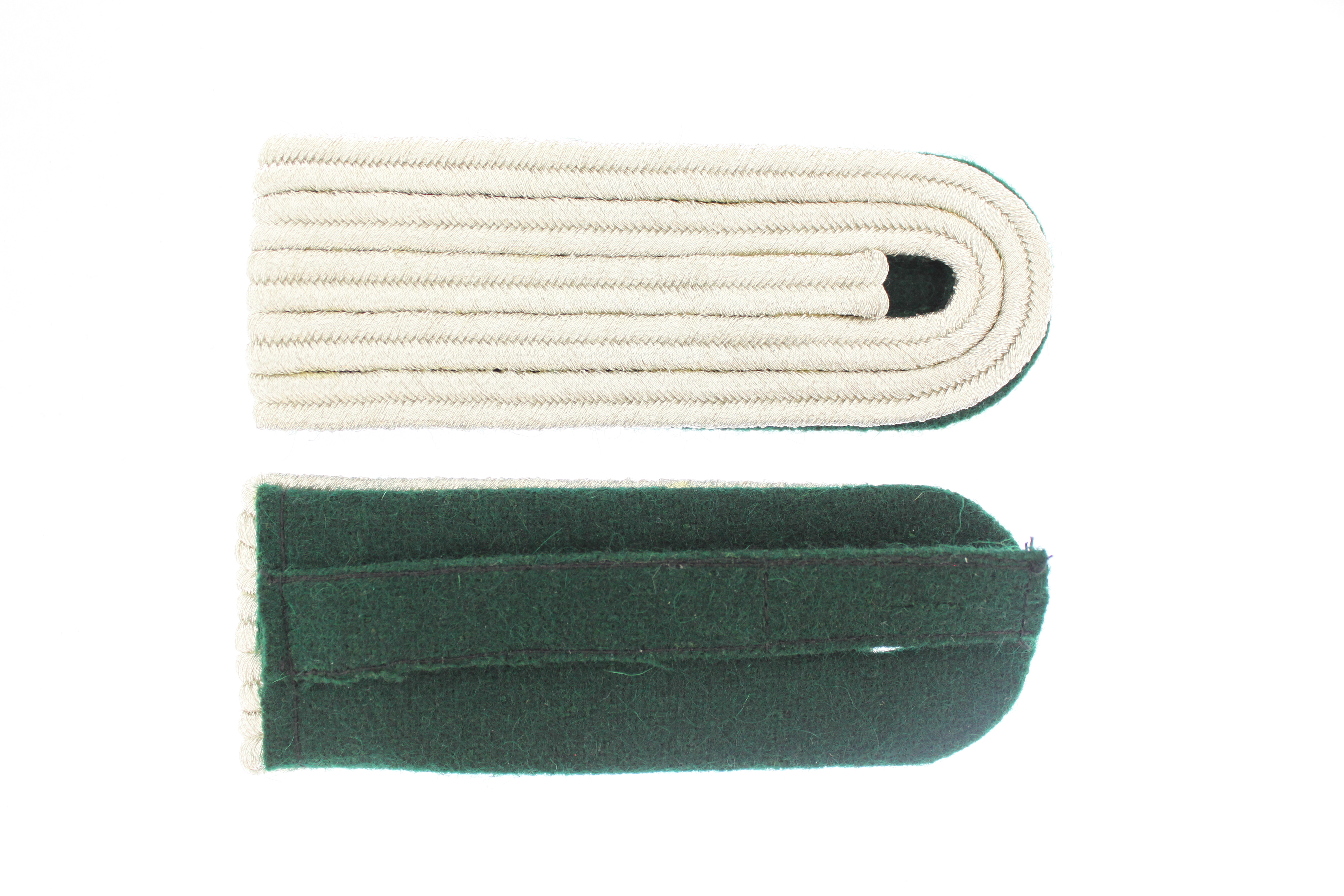 Schulterstück fünfstreifig silber auf grün