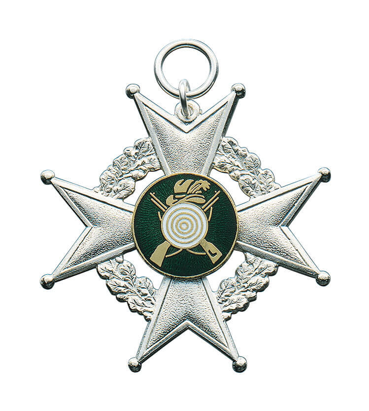 Orden versilbert Kreuz mit Laubkranz und Auflage Zielscheibe mit Gewehren Versilberter Orden in Kreuzform mit Laubkranz und runder Auflage mit Zielscheibe, Gewehren und Eichenlaub, geeignet für individuelle Gravur