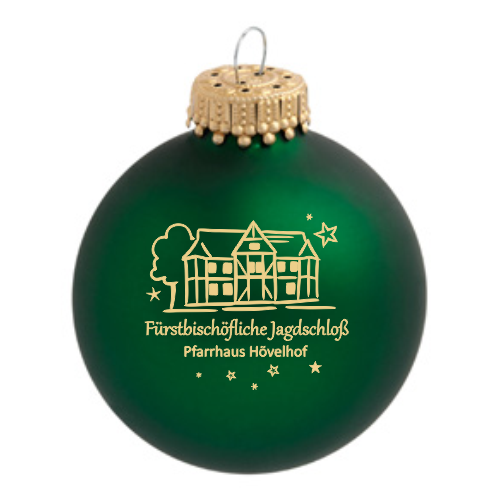 Hövelhof Jagdschloss Weihnachtskugel mit goldfarbenem Jagdschloss-Motiv Grüne Weihnachtskugel aus Glas mit goldfarbenem Aufdruck eines Jagdschlosses und dem Schriftzug „Fürstbischöfliche Jagdschloß Pfarrhaus Hövelhof“, oben mit goldfarbener Metallkappe und Aufhänger.